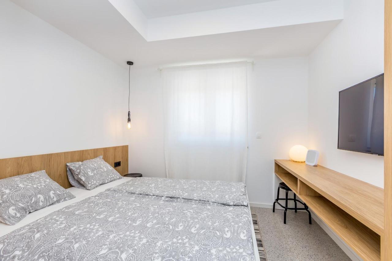 Apartment Laurus Salatic Bagian luar foto