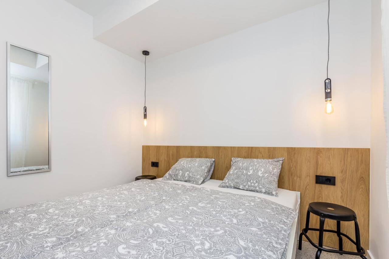 Apartment Laurus Salatic Bagian luar foto