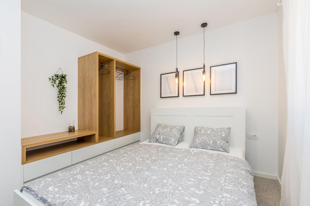 Apartment Laurus Salatic Bagian luar foto
